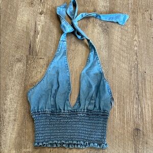 Women’s halter top size small